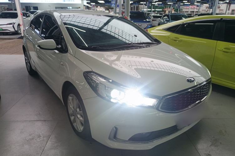 Used Kia K3 2016 1.6L Automatic GL Front Right 45 Deg