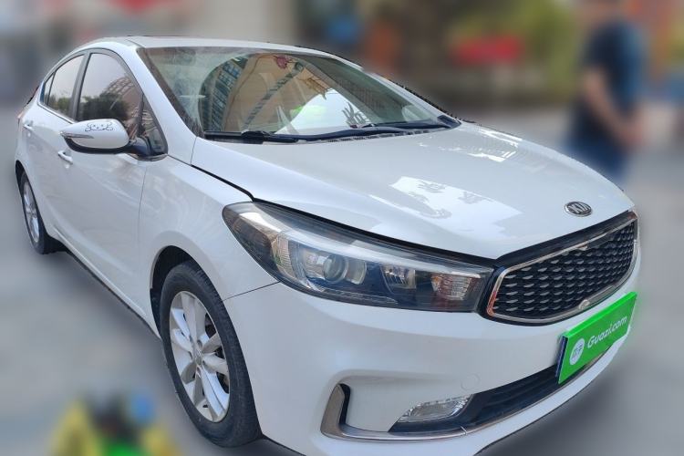 Used Kia K3 2016 1.6L Automatic GLS Front Right 45 Deg