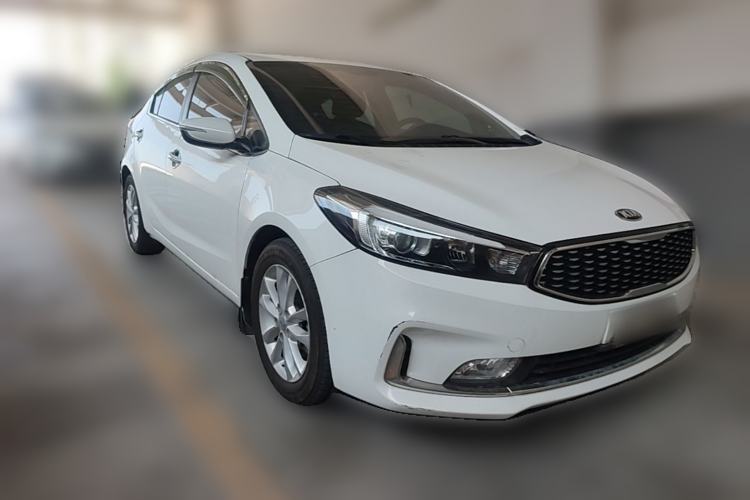 Used Kia K3 2016 1.6L Automatic GLS Front Right 45 Deg