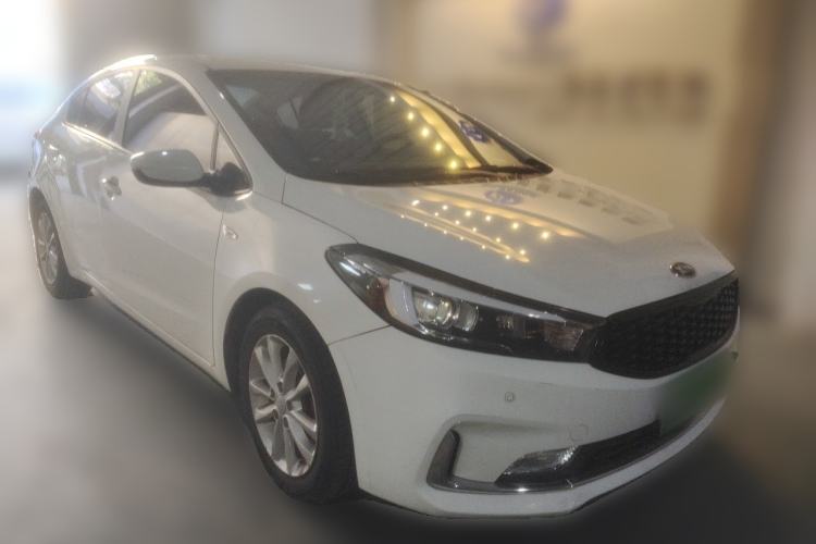 Used Kia K3 2016 1.6L Automatic GL Front Right 45 Deg