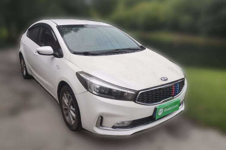 Used Kia K3 2016 1.6L Automatic GL Front Right 45 Deg