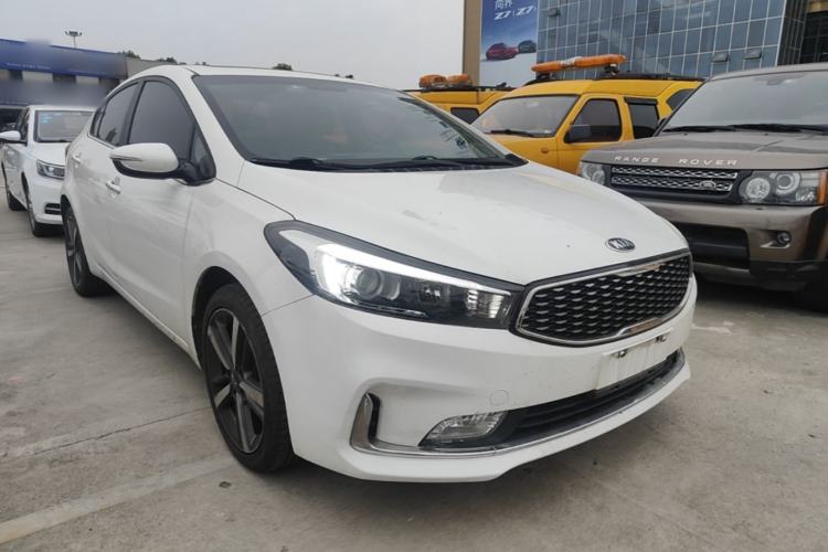Used Kia K3 2016 1.6L Automatic GLS Front Right 45 Deg