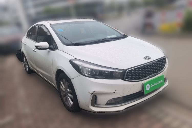 Used Kia K3 2016 1.6L Automatic GLS Front Right 45 Deg