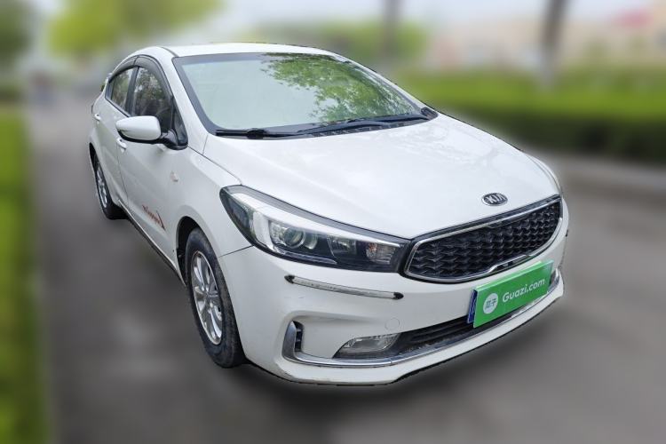 Used Kia K3 2016 1.6L Manual GL Front Right 45 Deg