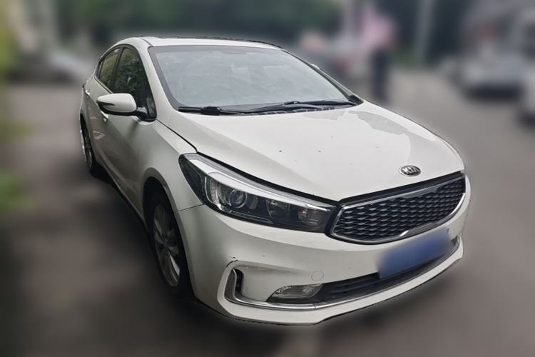 Used Kia K3 2016 1.6L Automatic GLS Front Right 45 Deg
