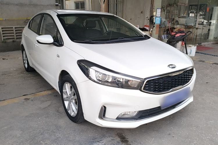 Used Kia K3 2016 1.6L Automatic with Sunroof Front Right 45 Deg