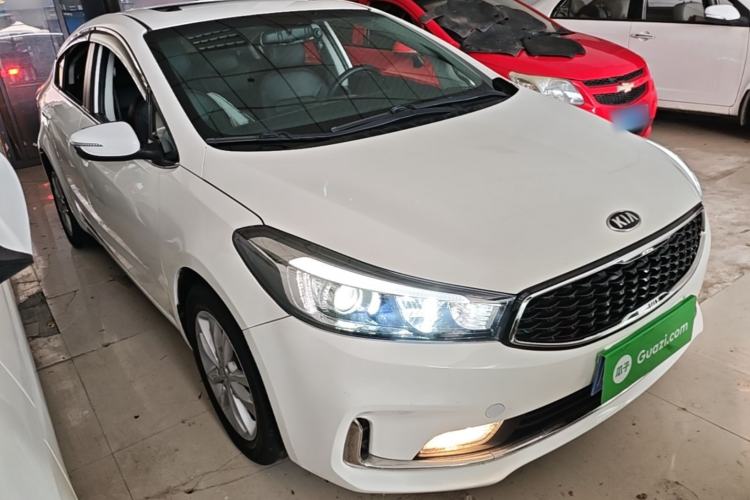 Used Kia K3 2016 1.6L Manual GLS Front Right 45 Deg