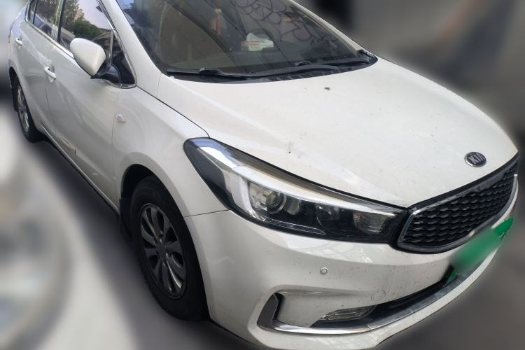 Used Kia K3 2016 1.6L Manual GL Front Right 45 Deg
