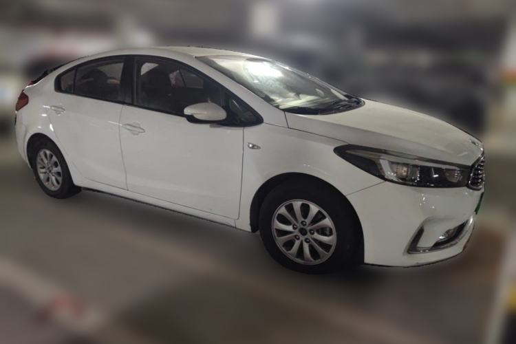 Used Kia K3 2016 1.6L Manual GL Front Right 45 Deg
