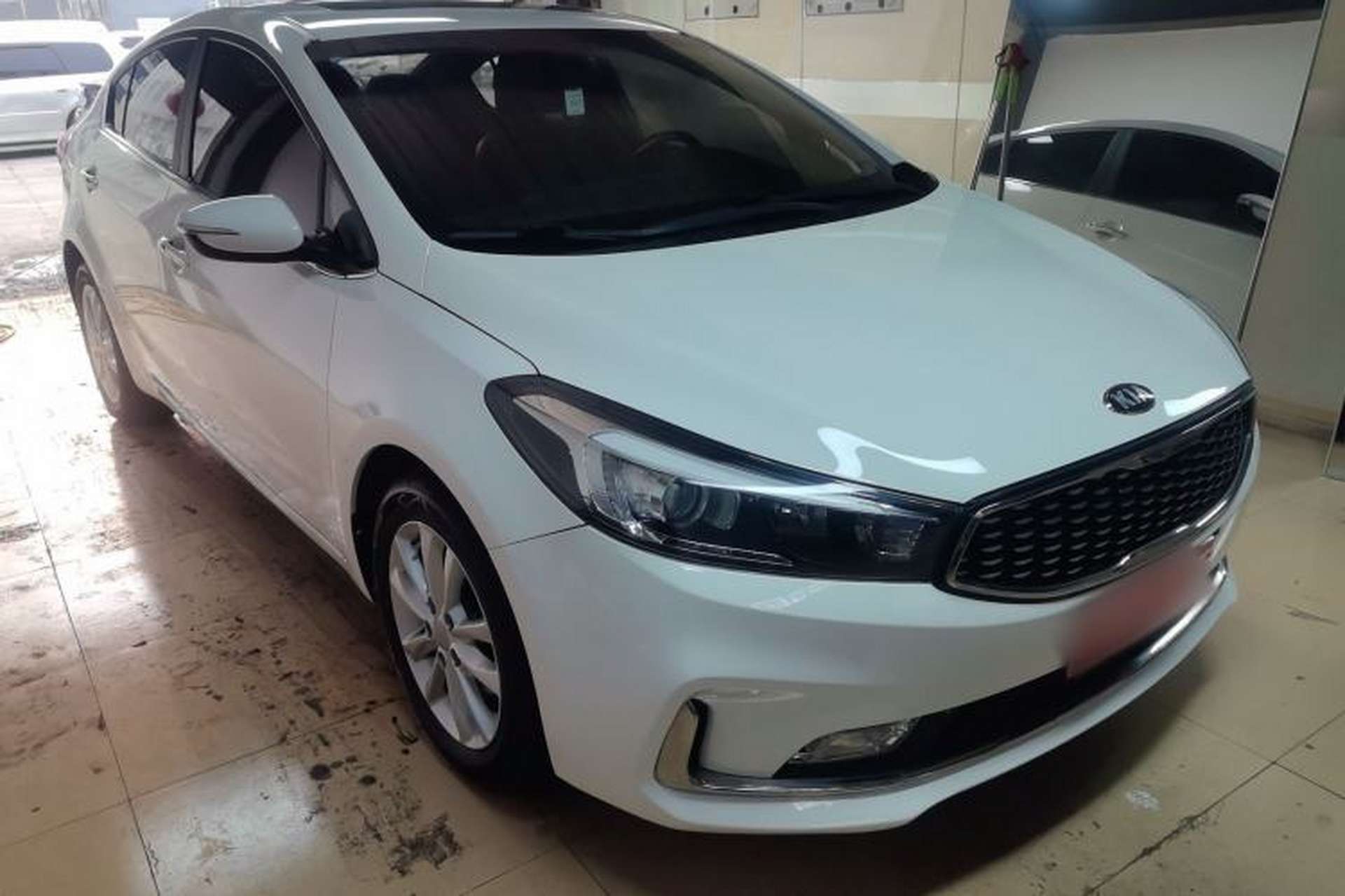 Used Kia K3 2016 1.6L Automatic DLX Front Right 45 Deg