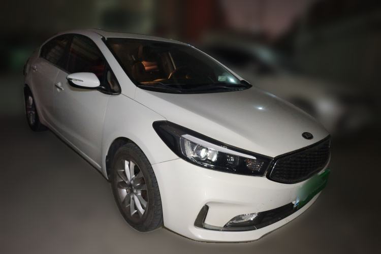 Used Kia K3 2016 1.6L Automatic GLS Front Right 45 Deg