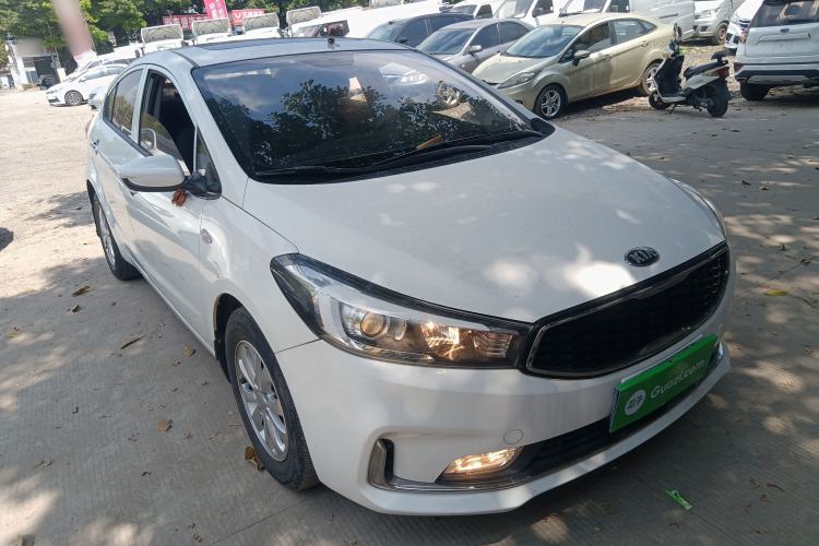 Used Kia K3 2016 1.6L Automatic with Sunroof Front Right 45 Deg