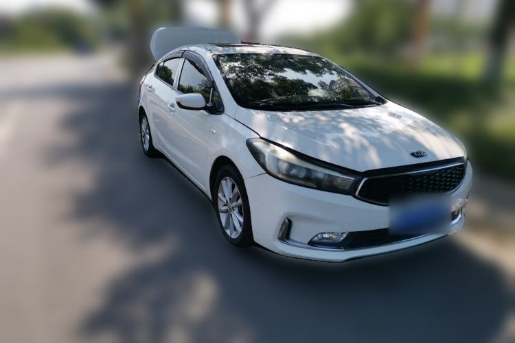 Used Kia K3 2016 1.6L Automatic GLS Front Right 45 Deg