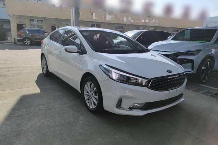 Used Kia K3 2016 1.6L Automatic GLS Front Right 45 Deg