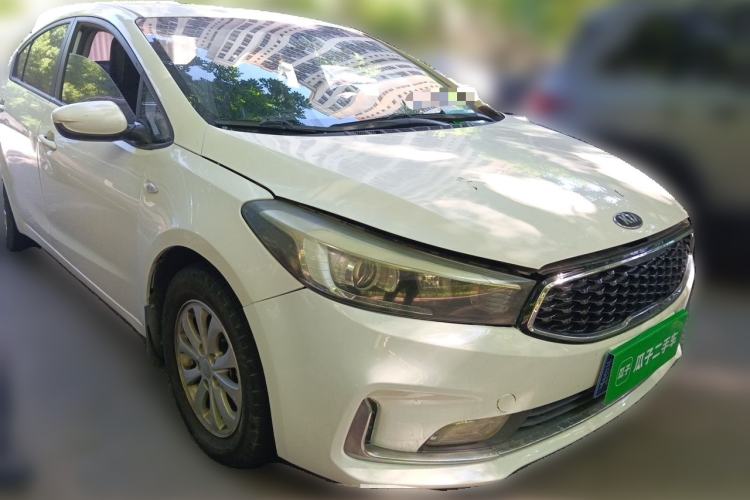 Used Kia K3 2016 1.6L Manual GL Front Right 45 Deg