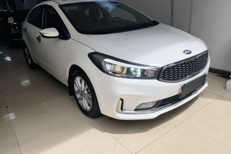Used Kia K3 2016 1.6L Automatic GLS Front Right 45 Deg