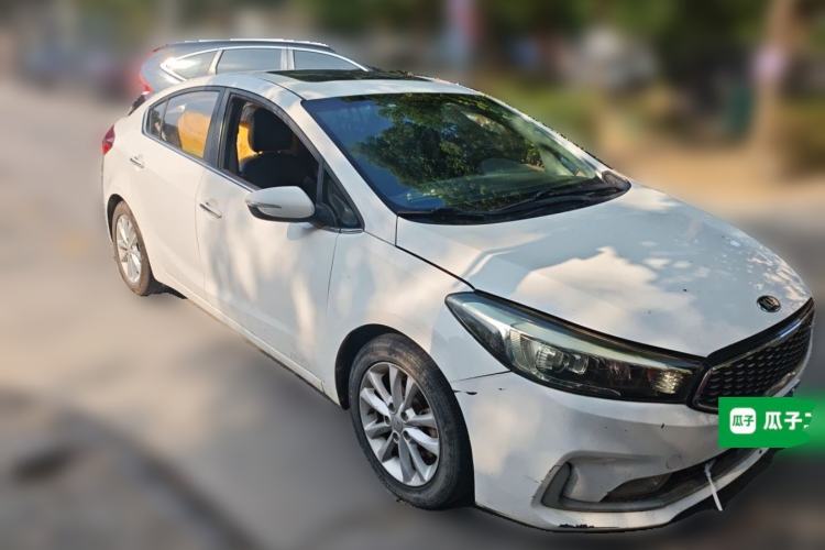 Used Kia K3 2016 1.6L Automatic DLX Front Right 45 Deg