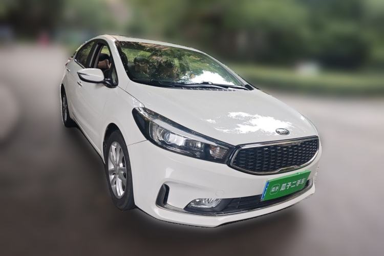 Used Kia K3 2016 1.6L Automatic DLX Front Right 45 Deg