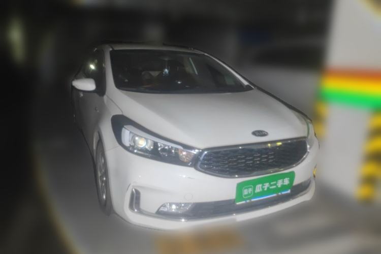 Used Kia K3 2016 1.6L Manual GL Front Right 45 Deg