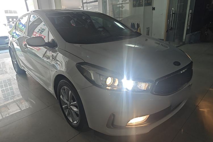 Used Kia K3 2016 1.6L Automatic GL Front Right 45 Deg