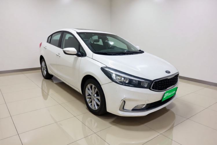 Used Kia K3 2016 1.6L Manual GLS Front Right 45 Deg