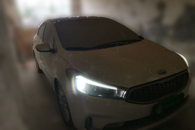 Used Kia K3 2016 1.6L Automatic GLS Front Right 45 Deg