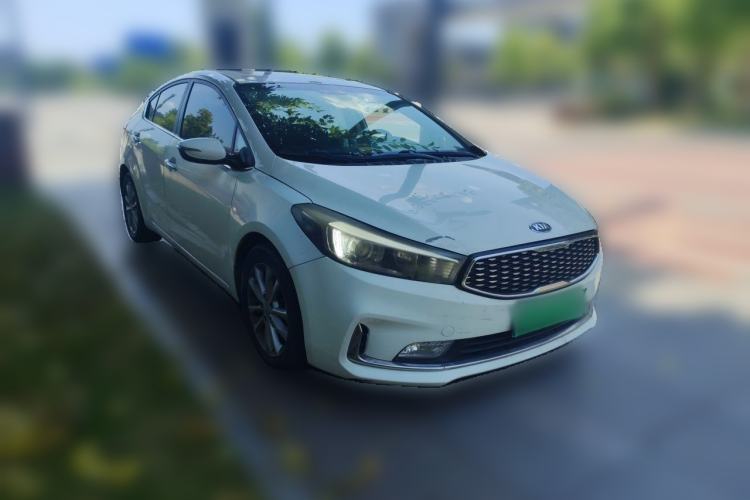 Used Kia K3 2016 1.6L Automatic GLS Front Right 45 Deg