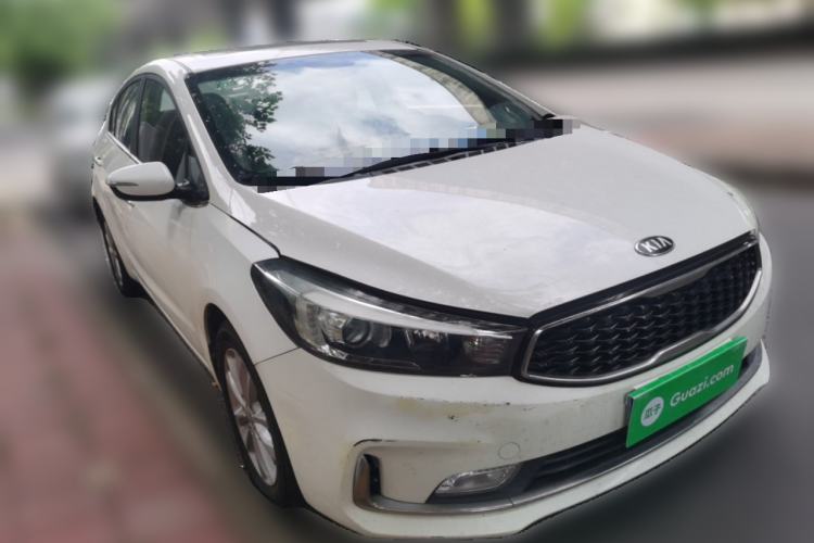 Used Kia K3 2016 1.6L Manual GLS Front Right 45 Deg