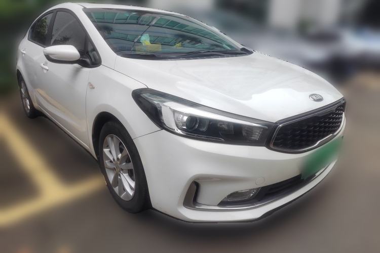 Used Kia K3 2016 1.6L Automatic GLS Front Right 45 Deg