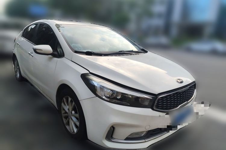 Used Kia K3 2016 1.6L Automatic GLS Front Right 45 Deg