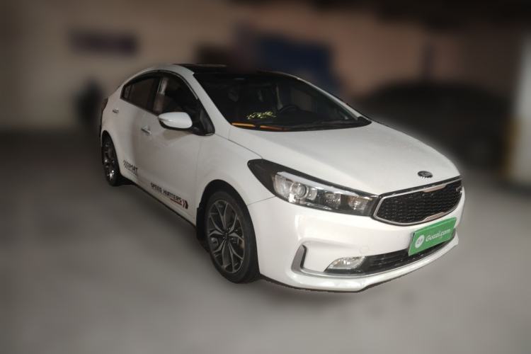 Used Kia K3 2016 1.4T Automatic GLS Front Right 45 Deg