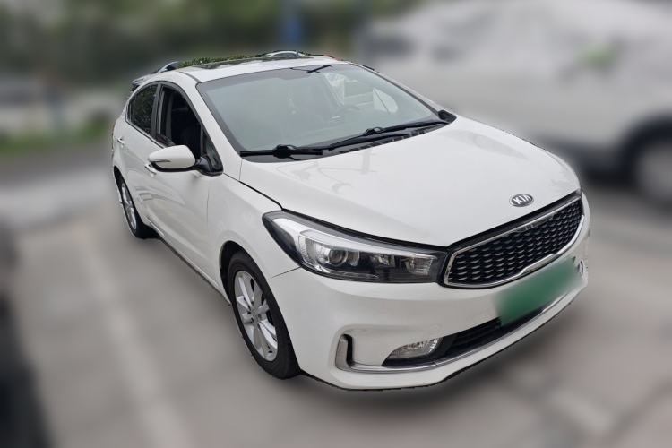 Used Kia K3 2016 1.6L Automatic GLS Front Right 45 Deg