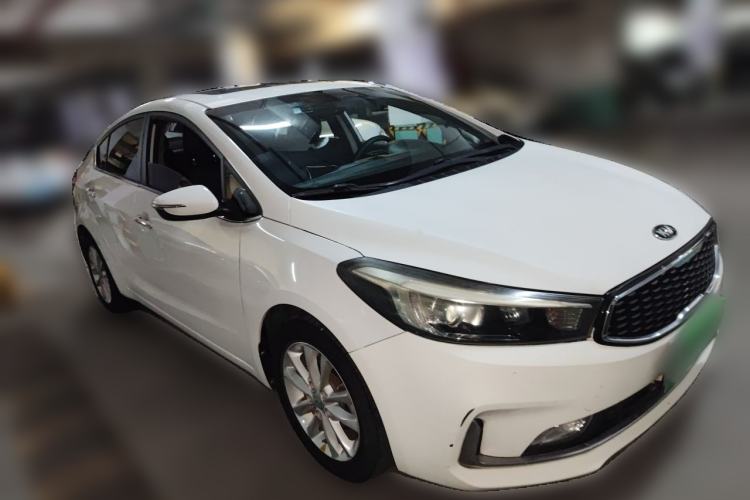 Used Kia K3 2016 1.6L Automatic DLX Front Right 45 Deg