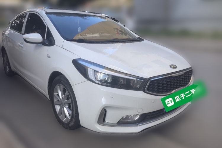 Used Kia K3 2016 1.6L Automatic GLS Front Right 45 Deg