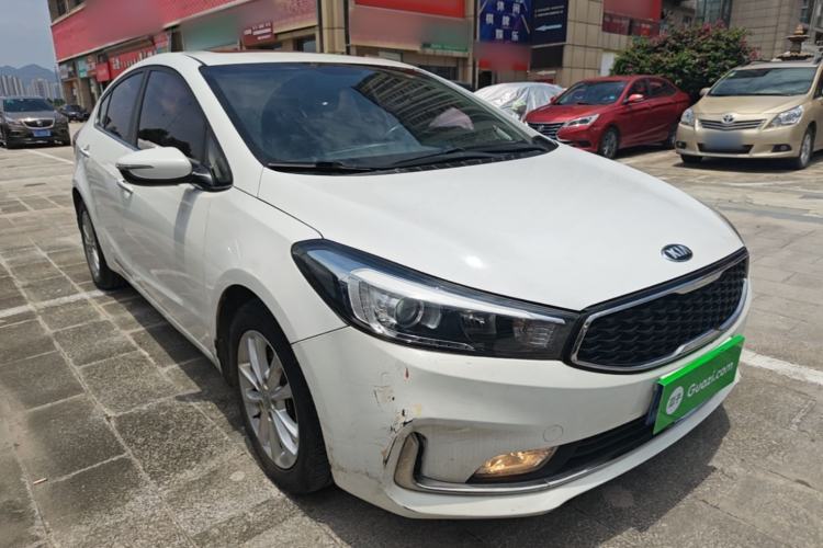 Used Kia K3 2016 1.6L Manual GLS Front Right 45 Deg