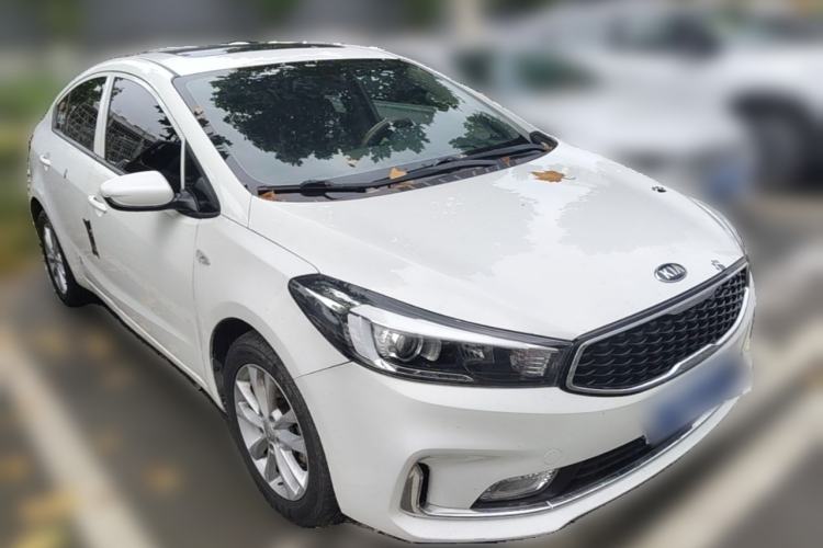 Used Kia K3 2016 1.6L Automatic with Sunroof Front Right 45 Deg