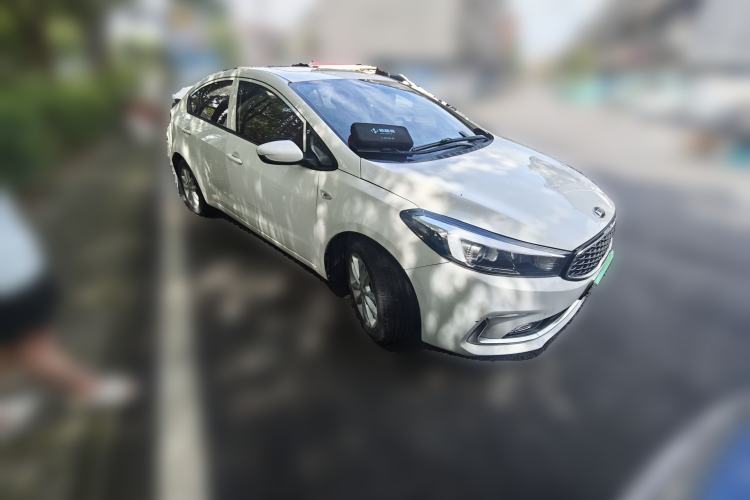 Used Kia K3 2016 1.6L Automatic GLS Front Right 45 Deg