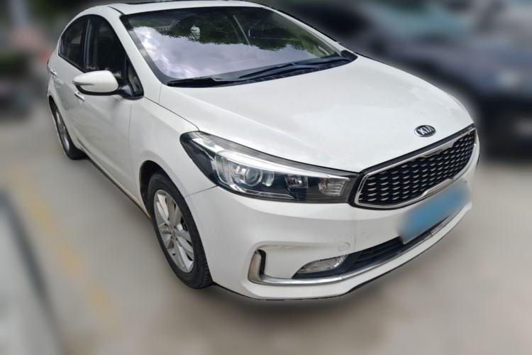 Used Kia K3 2016 1.6L Automatic GLS Front Right 45 Deg