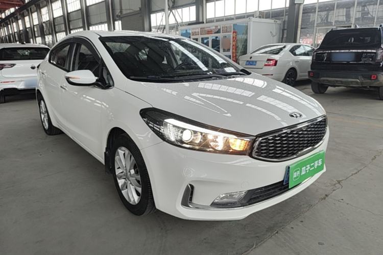 Used Kia K3 2016 1.6L Automatic GLS Front Right 45 Deg