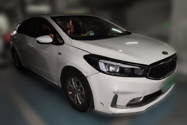 Used Kia K3 2016 1.6L Manual GL Front Right 45 Deg