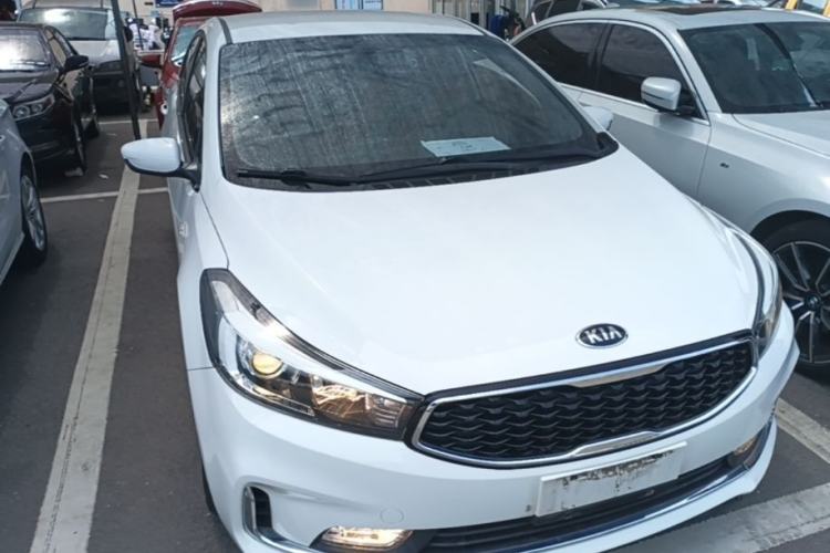 Used Kia K3 2016 1.6L Automatic GL Front Right 45 Deg