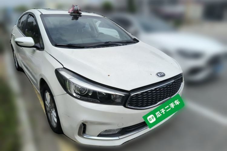 Used Kia K3 2016 1.6L Automatic GLS Front Right 45 Deg