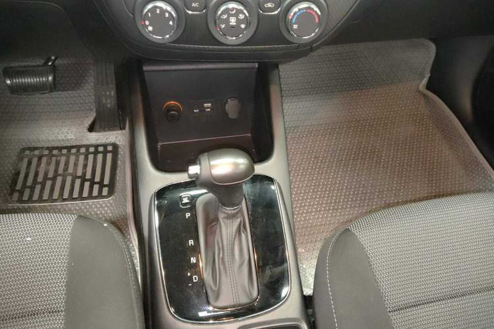 Used Kia K3 2016 1.6L Automatic with Sunroof Gear Lever
