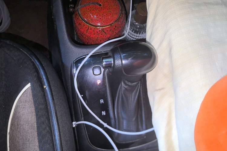 Used Kia K3 2016 1.6L Automatic GL Gear Lever