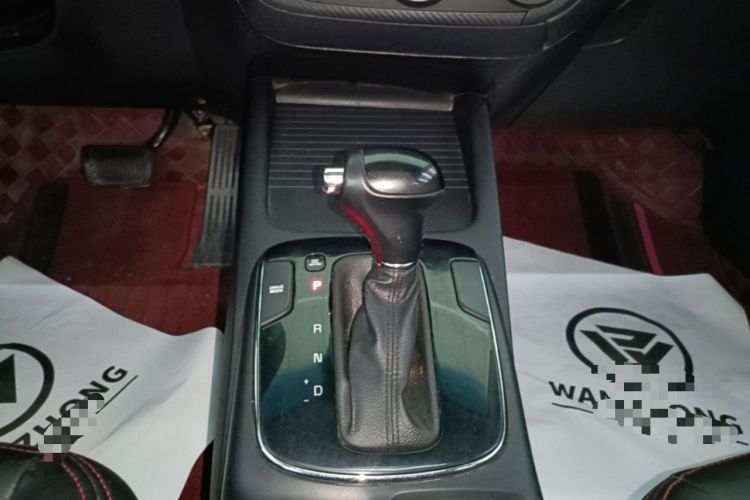 Used Kia K3 2016 1.6L Automatic GLS Gear Lever