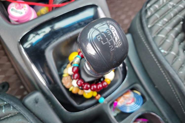 Used Kia K3 2016 1.6L Manual GL Gear Lever