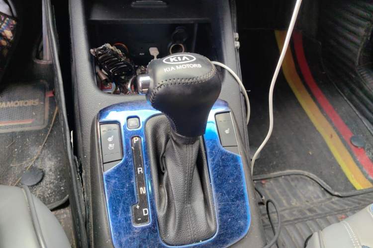 Used Kia K3 2016 1.6L Automatic GLS Gear Lever