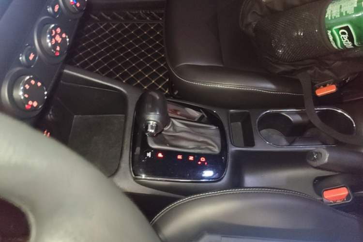 Used Kia K3 2016 1.6L Automatic GL Gear Lever