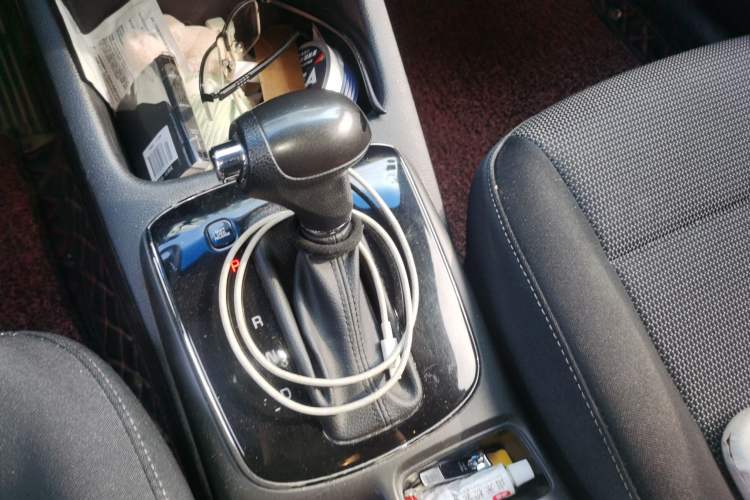 Used Kia K3 2016 1.6L Automatic GL Gear Lever