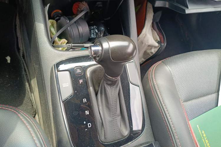 Used Kia K3 2016 1.6L Automatic GLS Gear Lever